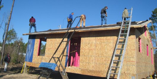 Volunteers Frame Another Home